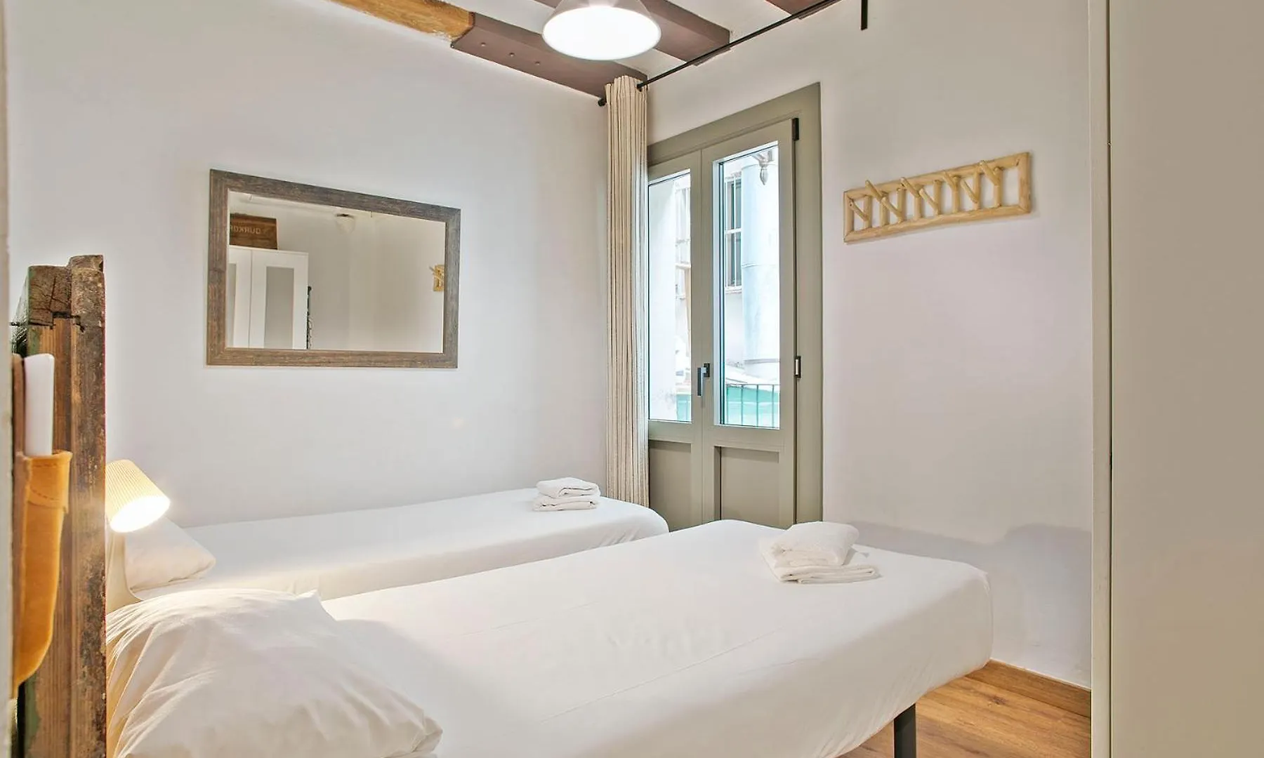 Las Ramblas, Comfort In Bcn For 8 Persons 바르셀로나